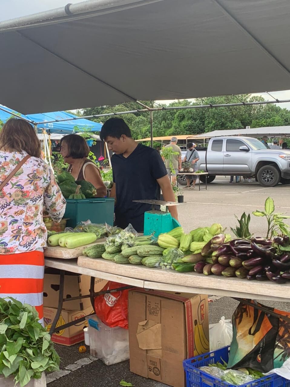 Teen vendors share their Filipino culture at Dededo Flea Market